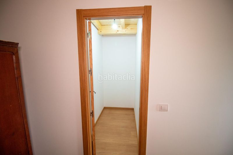 Foto ebb9a69b-2b90-4cb8-8257-c4e8a3b9fd64. Masia amb aparcament a Vilalba