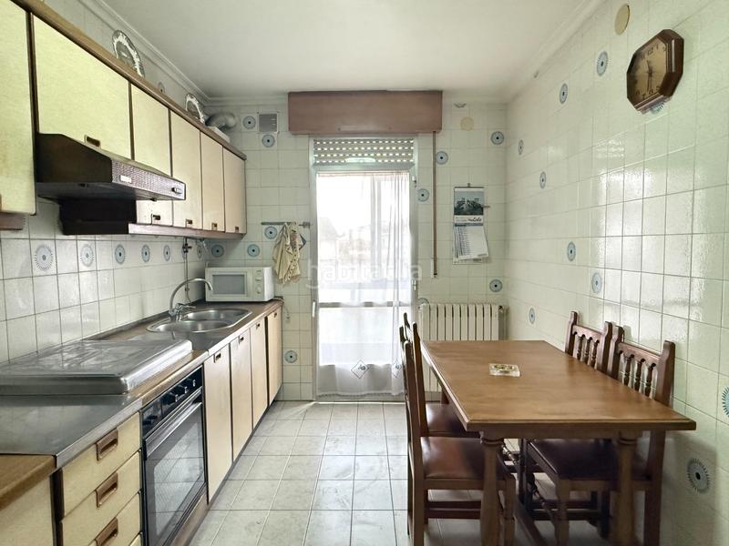 Foto 97689ba2-555d-4cd9-88e2-283ee807186e. Edificio en rua muralla 42 venta de casa unifamiliar en Verín