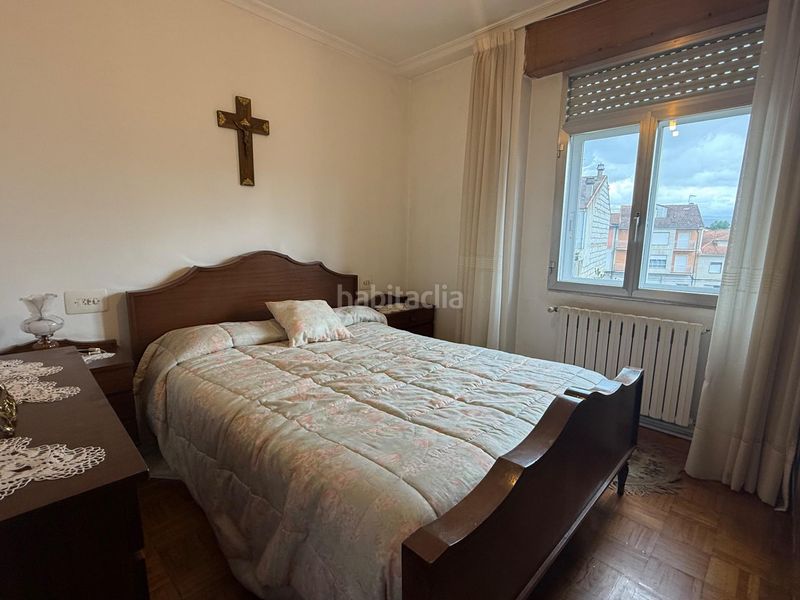 Foto 049fe98d-7ee8-4a36-b17a-7eb6813628a8. Edificio en rua muralla 42 venta de edificio con finca en Verín