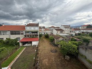 Edificio in Rua muralla 42. Venta de edificio con finca en verín