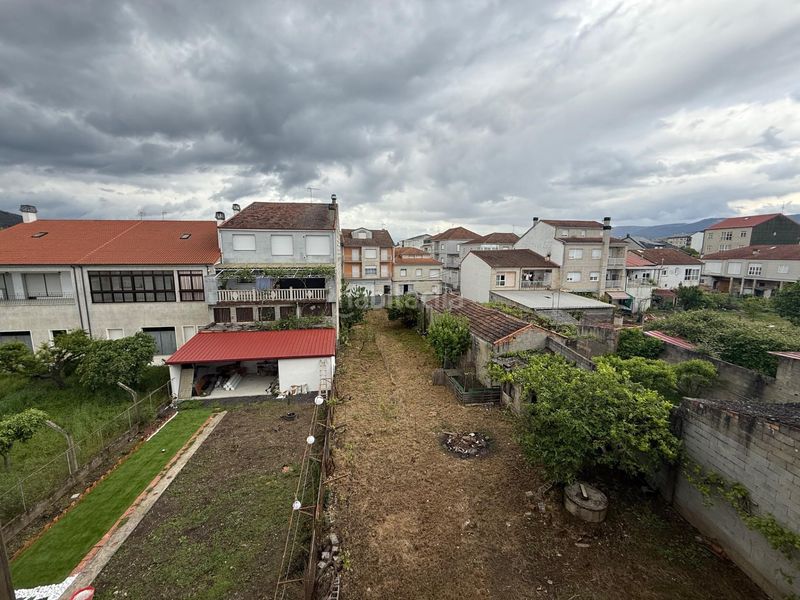 Foto 9e269612-14ac-46f4-9276-8baf0679a9cd. Edificio en rua muralla 42 venta de edificio con finca en Verín