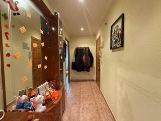 Casa a Monterrei. Venta de edificio