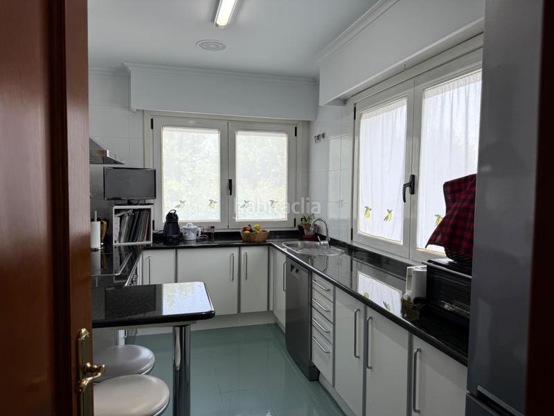 Foto f7ed9932-f658-4b11-aa9d-5b9e1ec79b06. Casa en venda (a)-san martiño 71 casa con terreno y piscina en a derrasa en Pereiro de Aguiar (O)