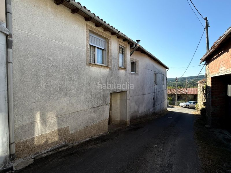 Foto 790ca43f-4e9d-49c1-bc8a-b4e8b607577a. Casa amb calefacció a Pantón