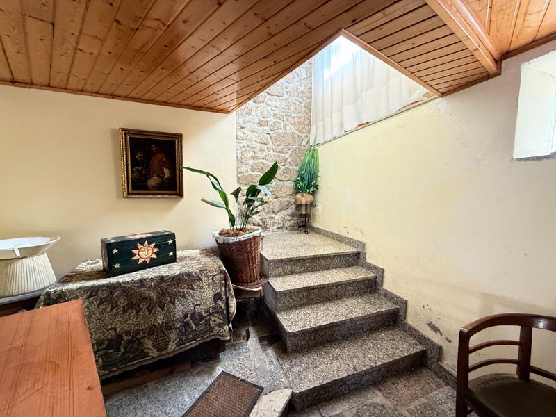 Foto f9c13e25-55ec-4658-b016-2cf67a454a72. Casa amb calefacció a Pantón