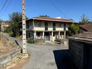 Haus in Boborás. Venta de casa en o carballiño