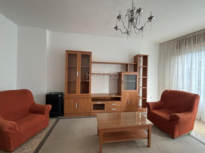Foto ebc80b12-36d8-4f48-bcf1-2f66b653dca8. Location appartement dans Universidad Ourense