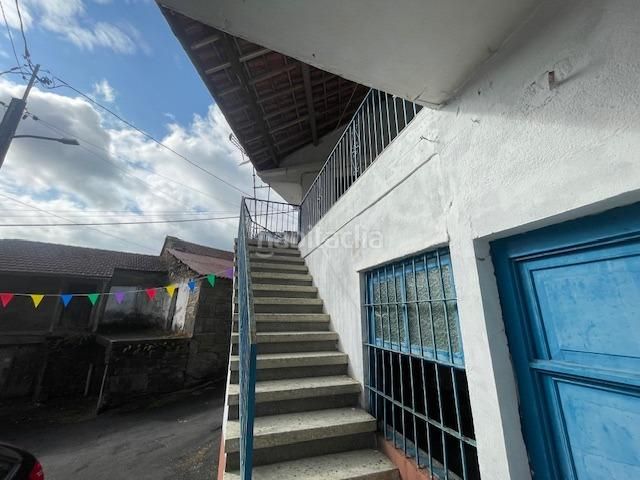 Foto 11e33182-c104-4f31-96d3-3df2e0ea4032. Casa adossada amb aparcament a Irixo (O)