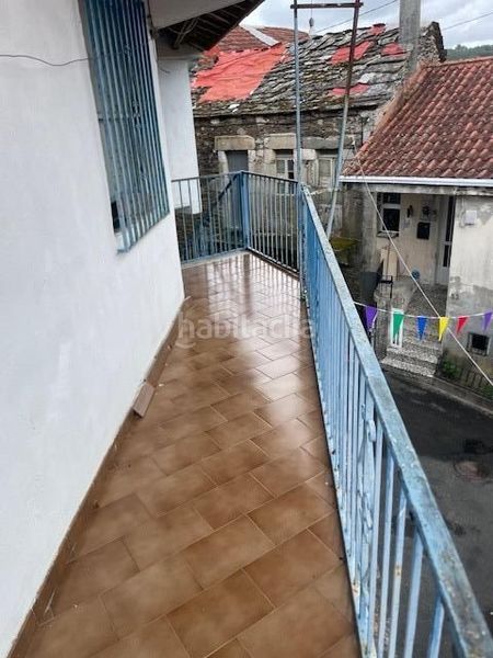 Foto 2988d30c-f911-441a-a236-b416496c8cd8. Casa adossada amb aparcament a Irixo (O)