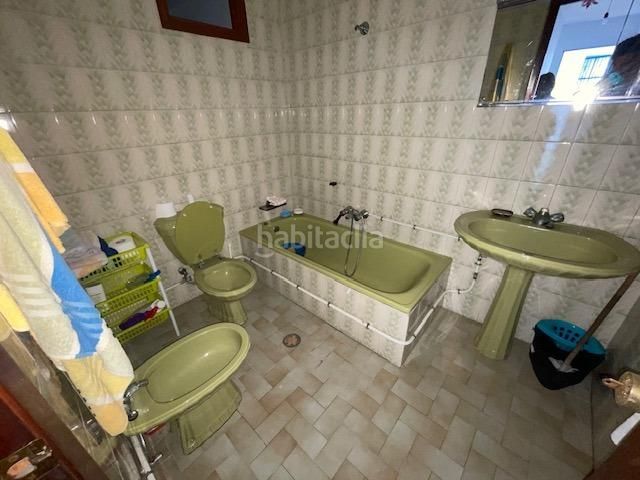 Foto e14d0551-8777-4c3a-8b6b-0d02f3a8151b. Casa adossada amb aparcament a Irixo (O)