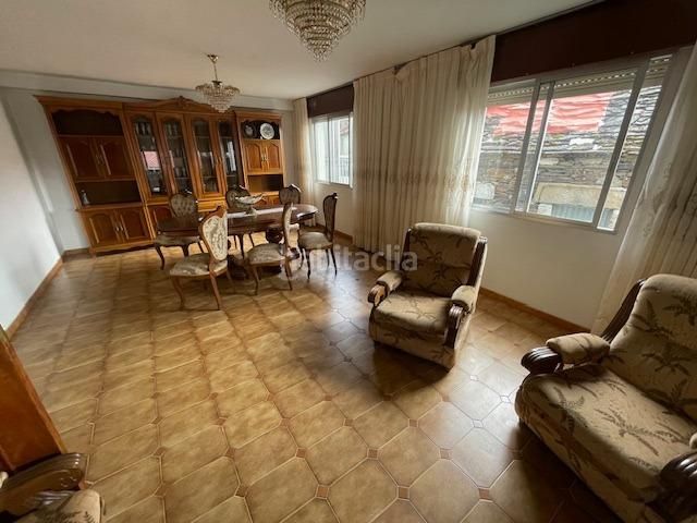 Foto e307a5ea-20c9-4bd9-9ddf-4dd33211e54c. Casa adossada amb aparcament a Irixo (O)