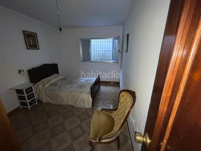 Foto f55ae58e-fc05-4440-bd92-2fe8c92298c9. Casa adossada amb aparcament a Irixo (O)