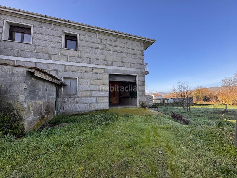 Foto a28f9de3-7f28-49a3-a3c0-85232a490ee8. Casa amb calefacció aparcament a Xinzo de Limia