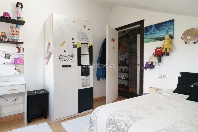 Foto a3ed6632-de2f-447b-b24a-622d6cbacc5f. Casa amb calefacció aparcament a Maceda