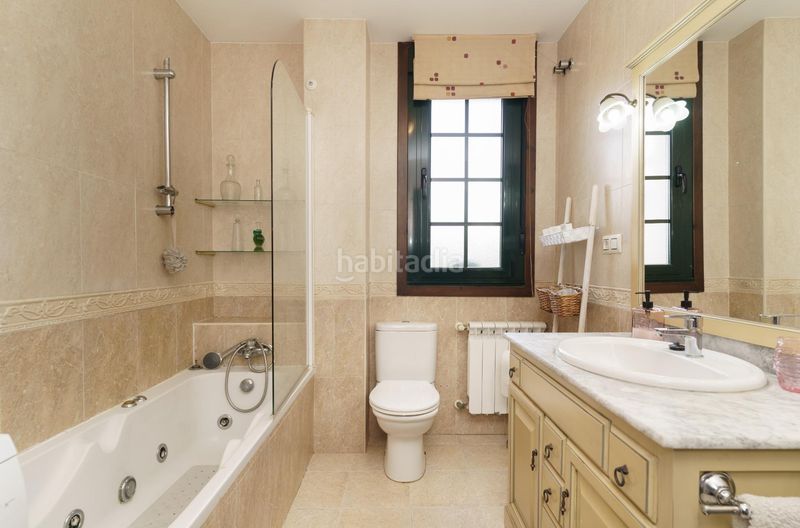 Foto d3e42907-796a-4ee3-9812-61d5f75d7f5f. Casa amb calefacció aparcament a Maceda