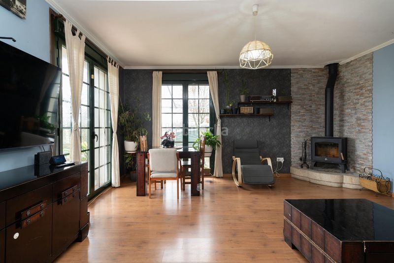 Foto ebdd8bc9-1142-4719-aec8-bbde849c3cbf. Casa amb calefacció aparcament a Maceda