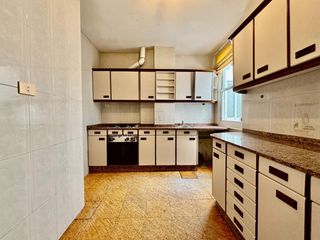 Appartement à A Ponte. Venta de piso en la zona de a ponte.