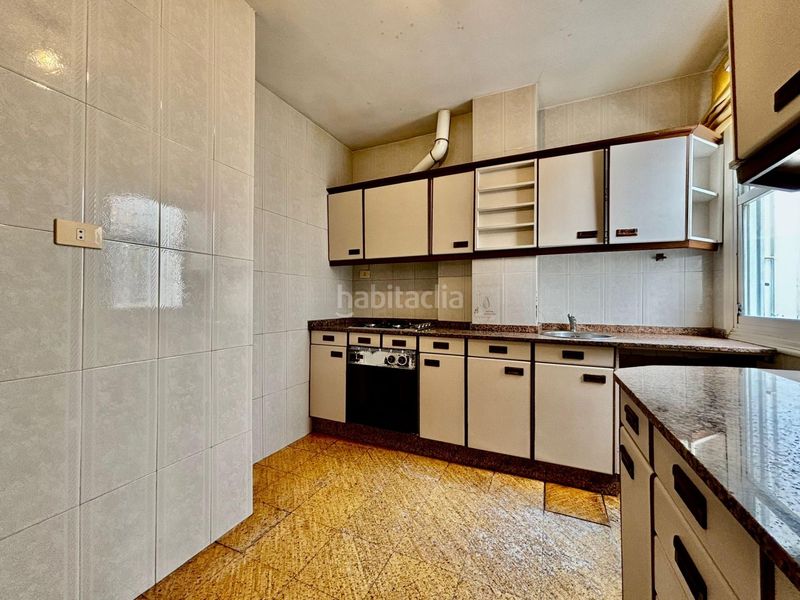 Foto f097044e-f3b6-49e8-bd15-799c10ea9382. Pis a A Ponte Ourense