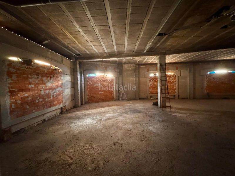 Foto ed7d1705-27c8-4812-abc1-9422c64b7dd9. Local comercial a Verín