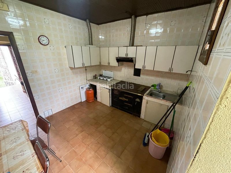 Foto c5e45dee-a64d-4801-9f11-7573d784fe6a. Casa amb aparcament a Cortegada