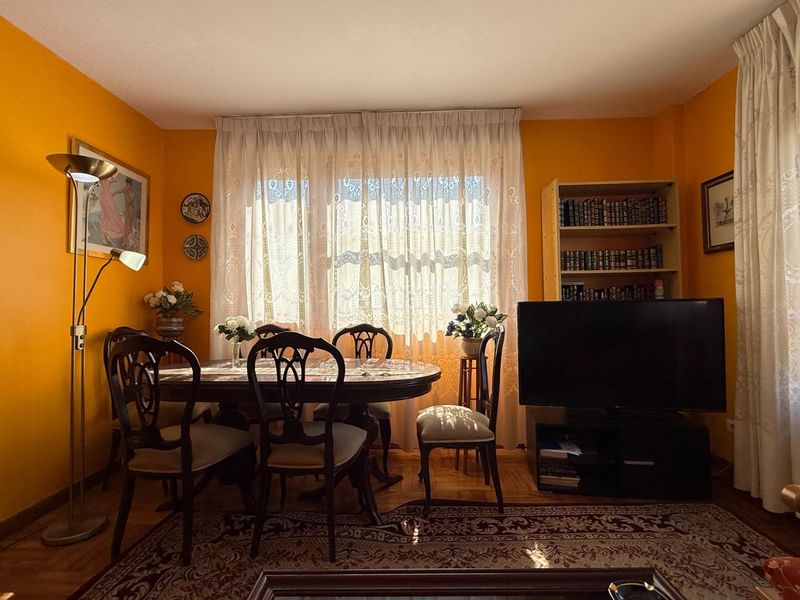 Foto a0ab2657-2c53-4023-a1fb-c9d22f60b039. Casa amb aparcament a Teis Vigo