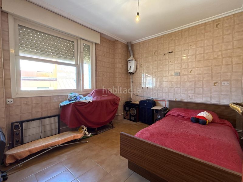 Foto f8ac3037-699e-4cc9-bc40-427b60ac34f7. Casa amb aparcament a Teis Vigo