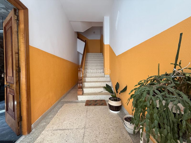 Foto f99f8a1d-a10e-4196-96da-7a09c7fc2cc0. Casa amb aparcament a Teis Vigo