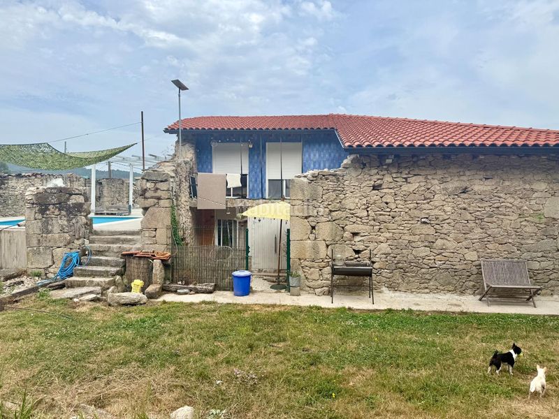 Foto b0981c50-d2be-4bb6-ab14-363c01be3466. Casa con parcheggio piscina in Sober