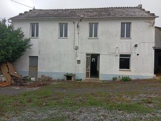 Bauernhof en Abad�n. Se vende casa  en galgao abadin