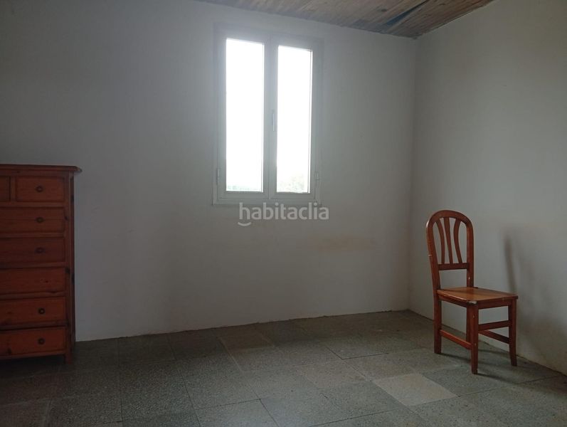 Foto fd776d21-3d0e-4370-bf56-78b09c9e971d. Masia amb aparcament a Abadín