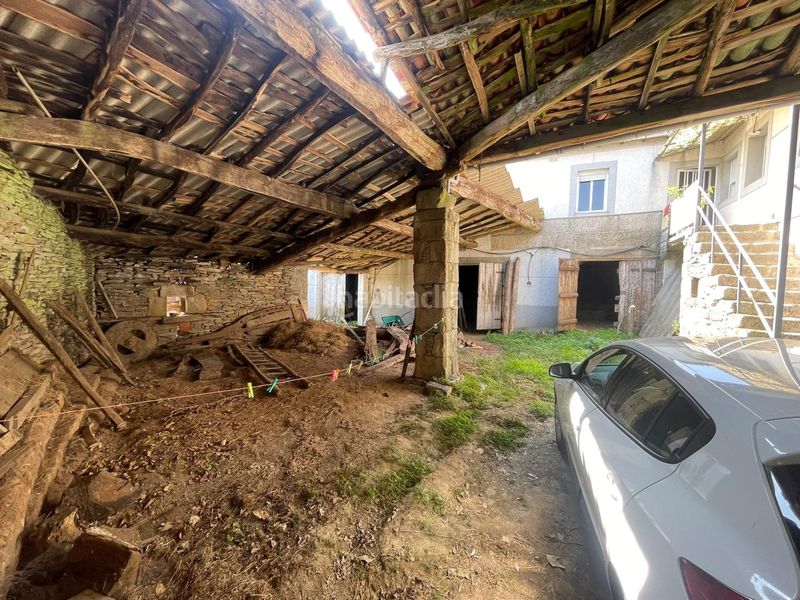 Foto 8725161c-d67a-4571-9885-16ca50228c55. Casa amb aparcament a Pantón