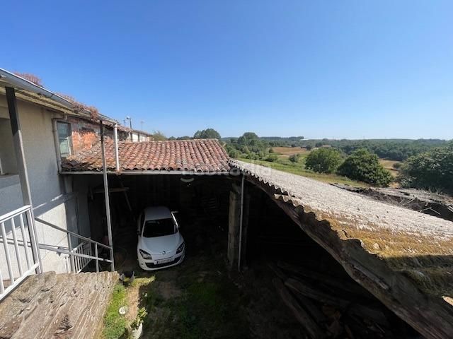 Foto cbc26aa7-9f8d-4ce2-8cd4-f537c1685828. Casa amb aparcament a Pantón