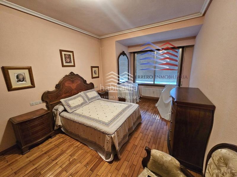 Foto 254ed2b2-4783-4c03-929f-e5726ecfce37. Piso venta de piso capital en Centro Ourense