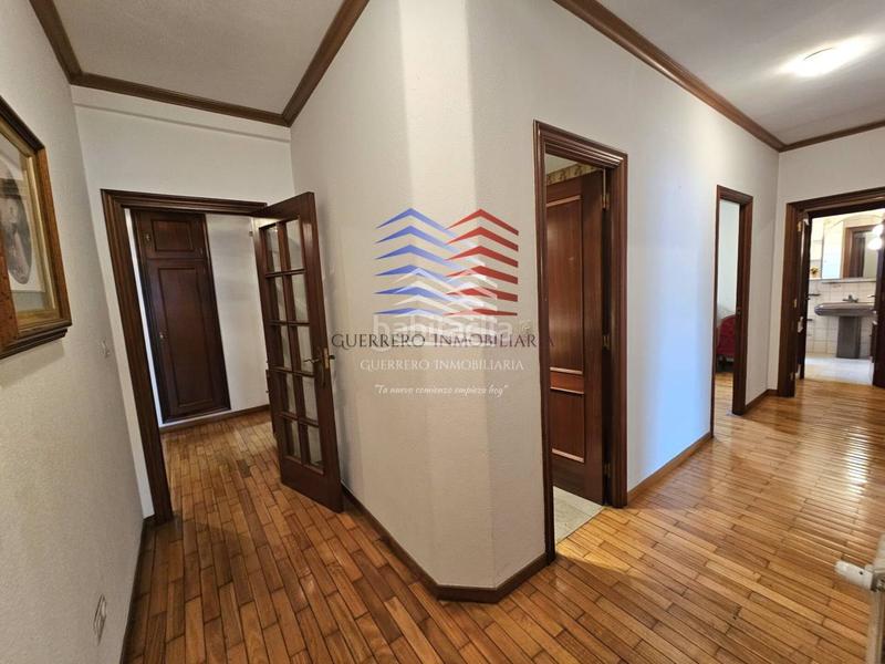 Foto 8a7969bc-70db-4b48-9747-08e445cd02a1. Piso venta de piso capital en Centro Ourense