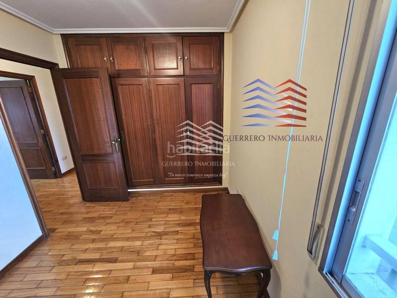 Foto c7d9db3f-656f-439e-9f9c-16239e5c4c5f. Piso venta de piso capital en Centro Ourense