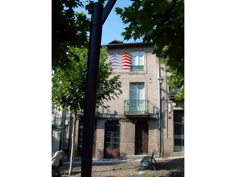 Foto 3e698690-5932-4efd-a6ed-0e8288ad4abe. Semi detached house in Casco Viejo Ourense