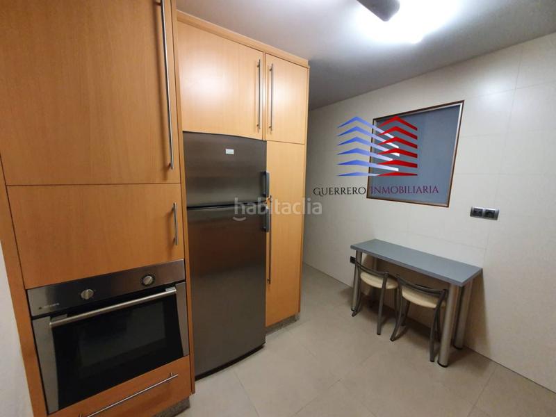 Foto 1b107358-0c33-4948-b174-7ac2fd1d1d41. Lloguer apartament amb calefacció aparcament a Centro Ourense