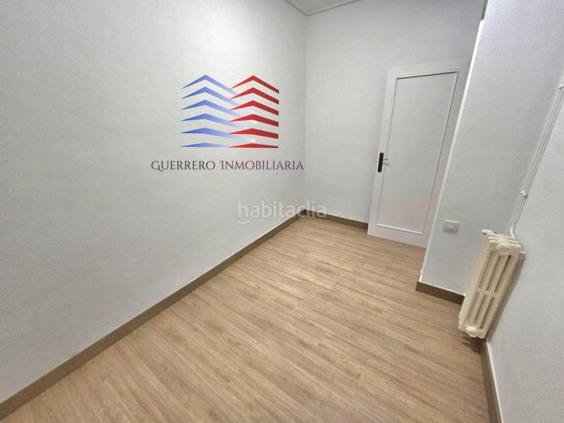 Foto 8ea079fd-2f54-4954-8c74-3b89c7854139. Rent flat with heating in Centro Ourense