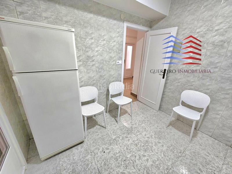 Foto bb1d2e14-ae88-4ae6-a51c-94f3b2211577. Rent flat with heating in Centro Ourense