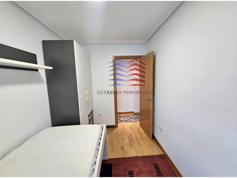Foto 023d78cb-4728-4ab5-b220-74f2c2d157c4. Lloguer apartament amb calefacció a A Carballeira Ourense