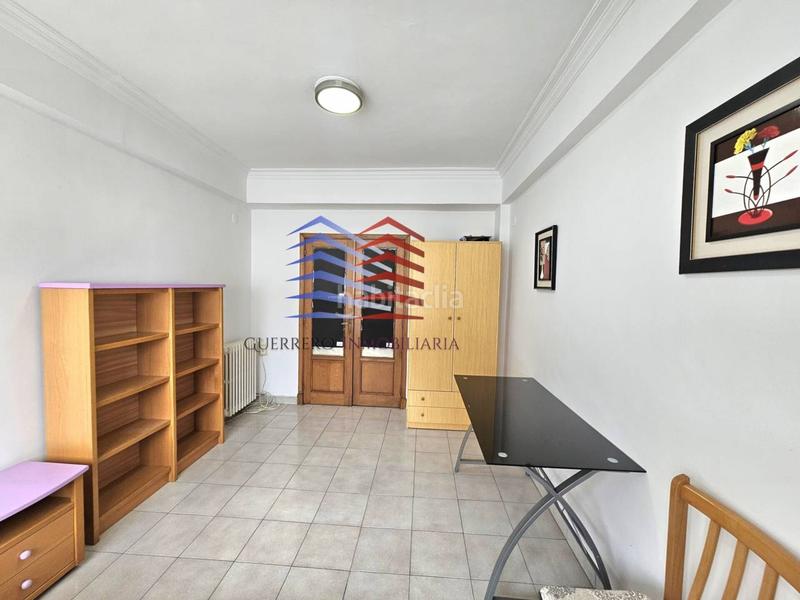 Foto 10ea7db5-67bc-4b2c-9ea7-28e736bc59c3. Alquiler piso alquiler de gran piso exterior para estudiantes en zona Centro avenida de la habana 900 comunidad incluida en Ourense