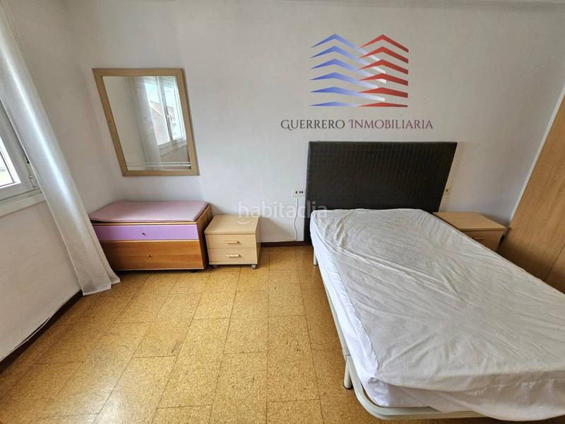 Foto e0fbafbb-b3af-439d-93ea-77f02e8242c0. Alquiler piso alquiler de gran piso exterior para estudiantes en zona Centro avenida de la habana 900 comunidad incluida en Ourense