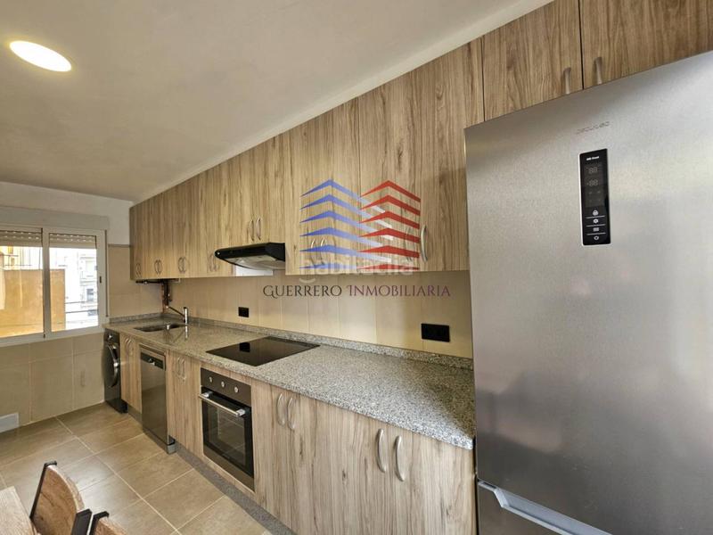 Foto 2d579b21-882b-43b7-9dfd-886731ea68d8. Alquiler piso alquiler de hermoso piso exterior, sin amueblar en la zona del couto. 550 comunidad incluida. en Ourense