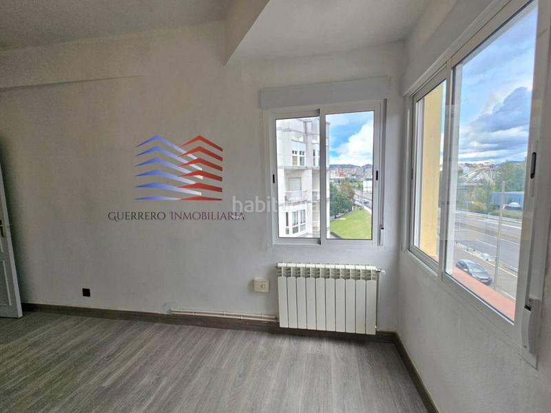 Foto a1a8ad6d-23d3-4157-9bf2-8b6f2a71efb8. Alquiler piso alquiler de hermoso piso exterior, sin amueblar en la zona del couto. 550 comunidad incluida. en Ourense