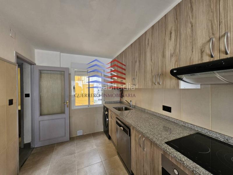 Foto aa38e70d-0a84-4034-a5cf-0f45f5b108be. Alquiler piso alquiler de hermoso piso exterior, sin amueblar en la zona del couto. 550 comunidad incluida. en Ourense