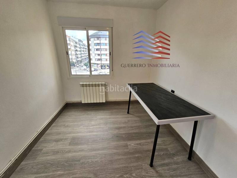 Foto db2a1fed-1522-4a09-ae76-2bab6dc55809. Alquiler piso alquiler de hermoso piso exterior, sin amueblar en la zona del couto. 550 comunidad incluida. en Ourense