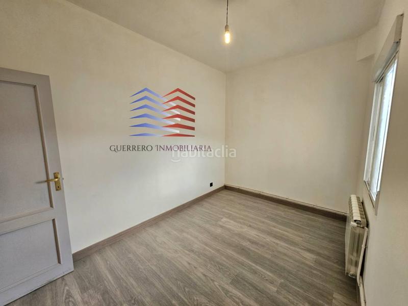 Foto f4d65d36-ab1f-4dd0-9369-4a6516cb4f54. Alquiler piso alquiler de hermoso piso exterior, sin amueblar en la zona del couto. 550 comunidad incluida. en Ourense
