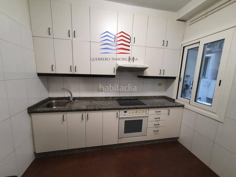 Foto 5f04d4cf-6395-4376-b121-f31301ec9e9f. Alquiler piso alquiler de gran piso para estudiantes en av. la habana zona Centro 750 mes comunidad incluida en Ourense
