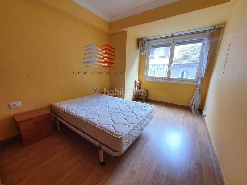 Foto aeeda621-c651-4f72-97a5-21d32bd93e3f. Alquiler piso alquiler de gran piso para estudiantes en av. la habana zona Centro 750 mes comunidad incluida en Ourense