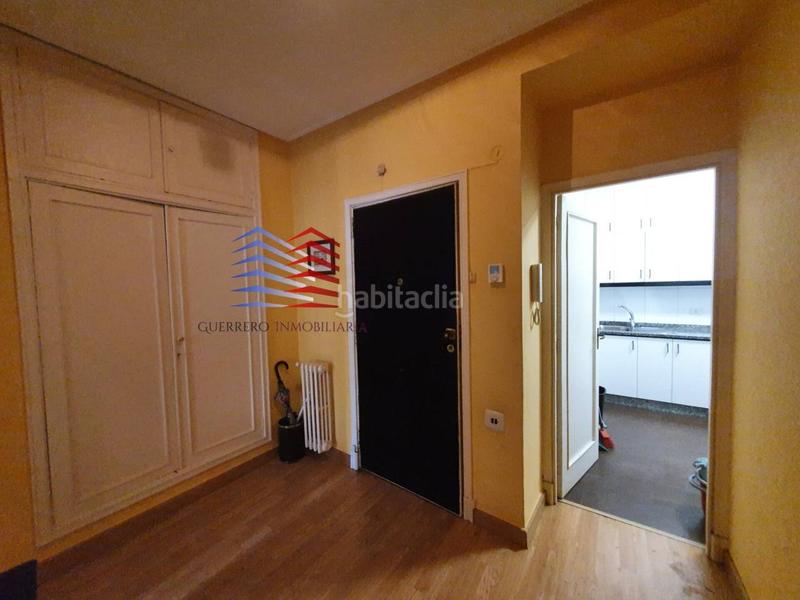 Foto b8eccc7e-08f4-45cc-b579-16eb02f7dc78. Alquiler piso alquiler de gran piso para estudiantes en av. la habana zona Centro 750 mes comunidad incluida en Ourense